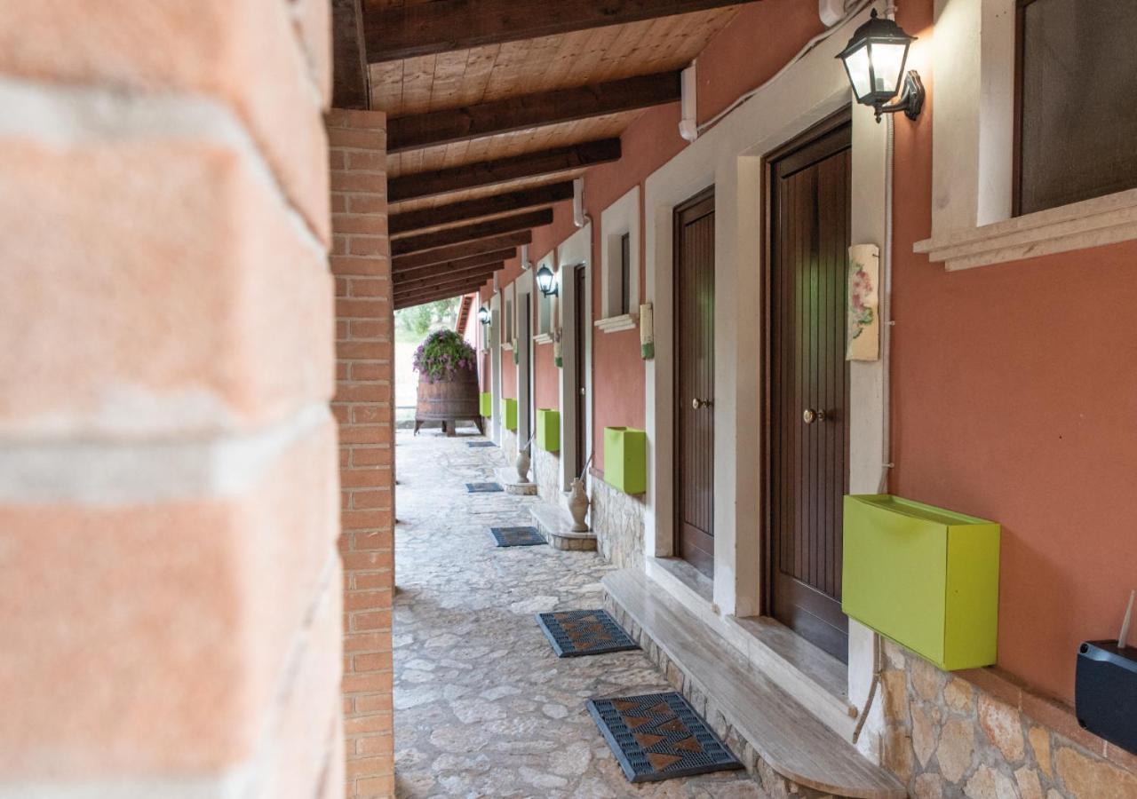 Il Sorgituro - Agriturismo Postiglione Exteriér fotografie