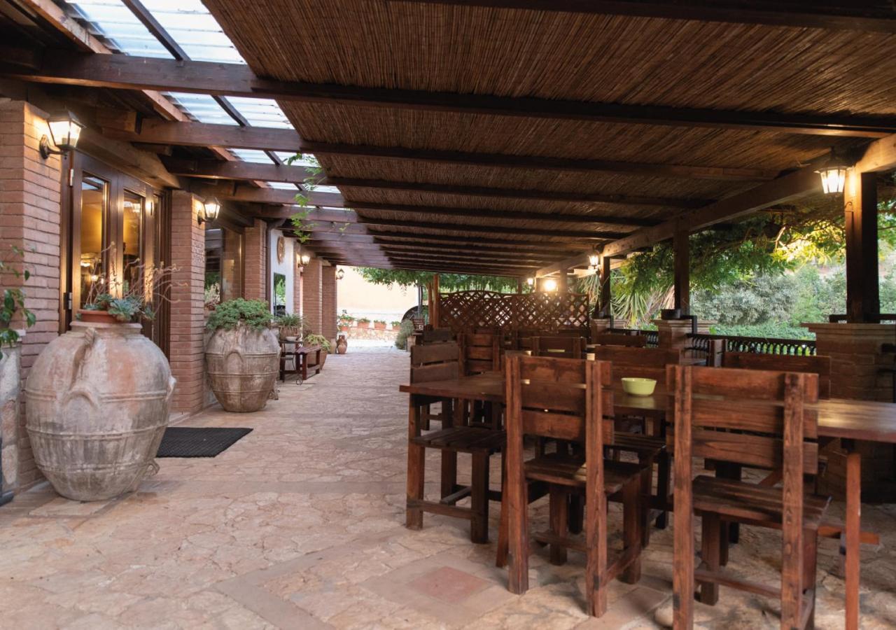Il Sorgituro - Agriturismo Postiglione Exteriér fotografie